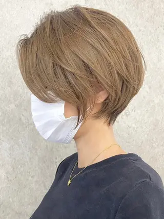 ショート カラー fifthパーマ透明 感カラー✨齊藤晋壱朗のヘアスタイル