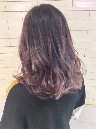 ミディアム カラー レイヤーカット× 髪質改善たもりのヘアスタイル