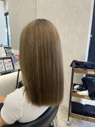 ミディアム カラー カンゴールサロン富山セントラル所属・小林 心空のヘアスタイル