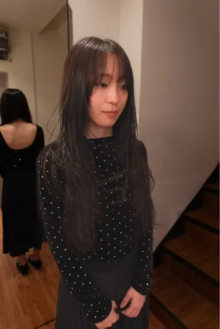 ロング カラー ヒガシ サヨのヘアスタイル