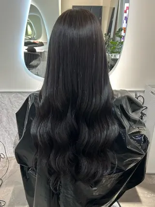 ロング カラー Afinar／ ユイカのヘアスタイル