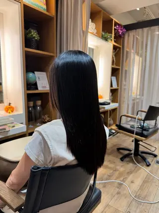 セミロング afloatkobe所属・美髪/髪質改善 川口凌弥のヘアスタイル