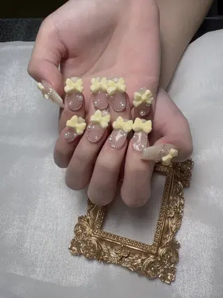 ネイル Anna Yayoi 💫のネイルデザイン