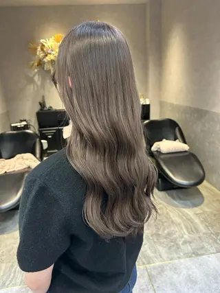 ロング カラー yuuto🌈 冬の透け感カラーのヘアスタイル