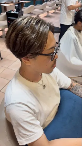 ショート カラー パーマ メンズ 朝5分でキマる 村上陸のヘアスタイル