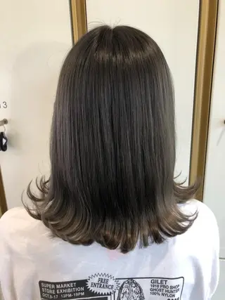 ミディアム カラー 渕向 克海のヘアスタイル