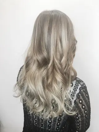 ロング カラー 脇谷 拓弥のヘアスタイル