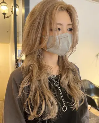 ロング カラー パーマ ヘアアレンジ メンズ キッズ ネイル マツエク・マツパ アイブロウ SALOWIN梅田茶屋町店所属・ウルフレイヤーカット /チヒロのヘアスタイル