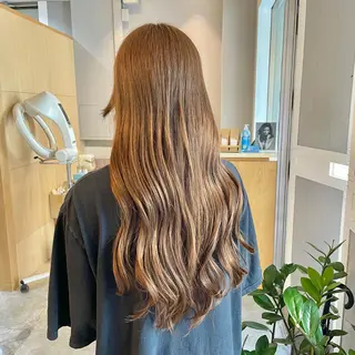 ロング カラー miloc那覇 MIKUのヘアスタイル