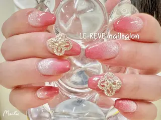 ネイル LE REVE Hinaのネイルデザイン