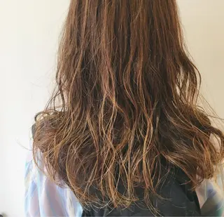 ミディアム セミロング パーマ yuki hair所属・yuki watanabeのヘアスタイル