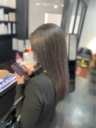 ロング 北村 理奈のヘアスタイル