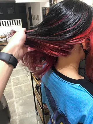 セミロング カラー 細沼 葵のヘアスタイル