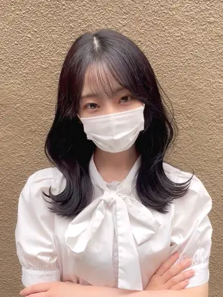 ミディアム 佐々本 志音のヘアスタイル