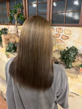 ロング カラー クレドガーデン川口所属・吉村 初菜のヘアスタイル