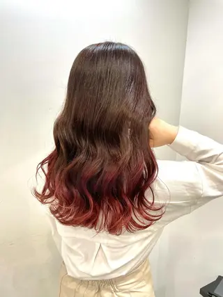 セミロング カラー 横山 奈央のヘアスタイル