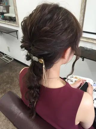 ヘアアレンジ HAIR carelyのヘアスタイル
