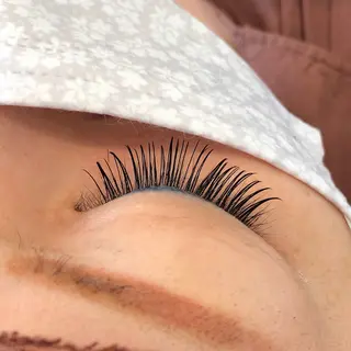 マツエク・マツパ まつパ/暗髪カラー/ 縮毛矯正/若菜ほのかのマツエク・マツパデザイン