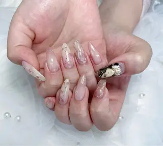 ネイル あゆ🎀/ワンホンネ イル/痛ネイルのネイルデザイン