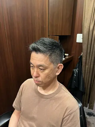 ショート メンズ 圓子 快のヘアスタイル
