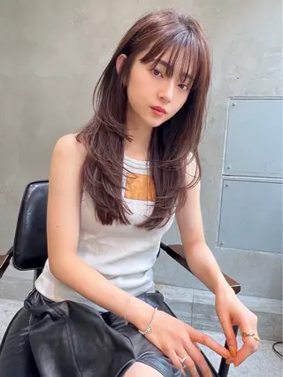 ミディアム ⭐️ 美髪矯正 艶カラー ⭐️ユウキのヘアスタイル