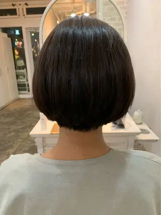 ショート 山﨑彩乃 🫧 縮毛矯正のヘアスタイル