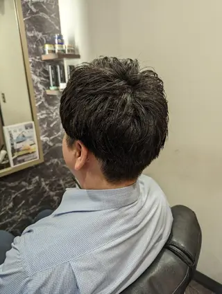 ショート メンズ LAVIE the BARBER所属・徒歩5分ビジネスマン カット👦🏻うしだのヘアスタイル