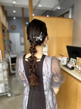 ミディアム miloc MOMOKAのヘアスタイル