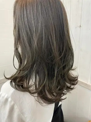 セミロング カラー ヘアアレンジ 前髪顔周り✂️店長 ❤️アマミヤ❤️のヘアスタイル