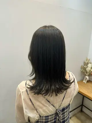 カラー 相田 佳乃のヘアスタイル