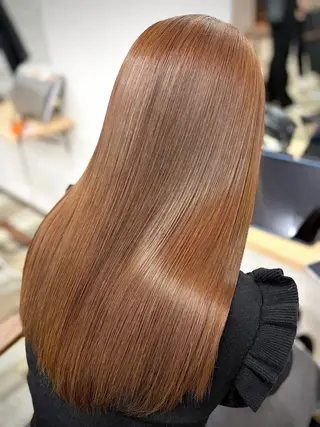 ロング 小澤 日菜のヘアスタイル