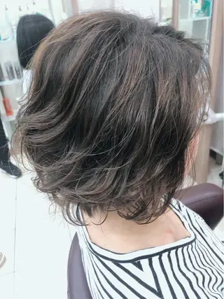 ショート カラー パーマ 産休中です。 🌹sayu🌹のヘアスタイル
