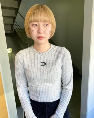 ショート カラー パーマ ヘアアレンジ 髪と音処　マトぺ所属・デザインカラー/ボブ ブリーチカラー/ユリのヘアスタイル