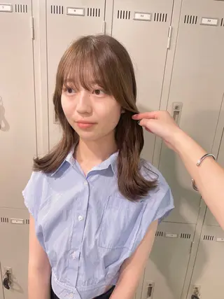 セミロング カラー パーマ ヘアアレンジ メンズ 透明感カラー・レイヤ ー🎀amika🎀のヘアスタイル