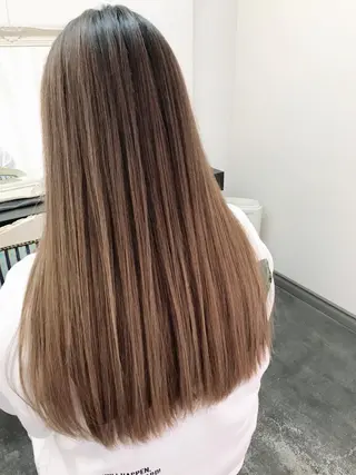 ロング カラー ヘアアレンジ Mariana/ 鶴原-ハイライトのヘアスタイル