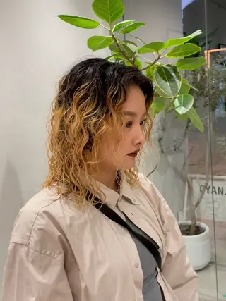 ミディアム CYAN.大須店所属・小寺 柚初のヘアスタイル