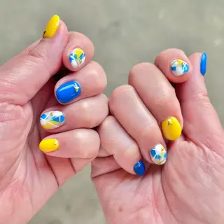 ネイル シモダ カスミ 🦀 @ksm_smdのネイルデザイン