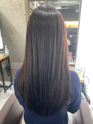 ミディアム サロウィン新宿三丁目所属・✨巻けるストレート・ 矯正特化✨taroのヘアスタイル