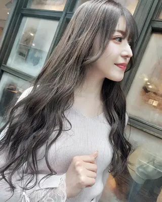 カラー ロング grow上野御徒町【グロウ】所属・ブリーチ・ハイトーン 特化🎉内山のヘアスタイル