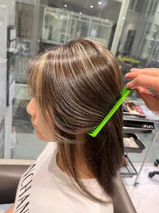 ミディアム カラー 坂本 理輝のヘアスタイル