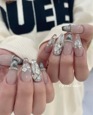 ネイル FLY Nail Salonのネイルデザイン