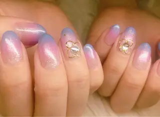 ミディアム ティーエヌ 金山駅東口店のネイルデザイン