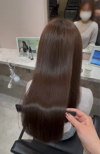 ロング カラー LallYou金山所属・津野 こころのヘアスタイル