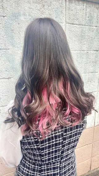 ロング ayumi🦖/ ブリーチカラーのヘアスタイル