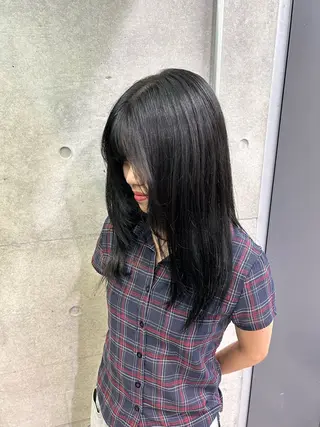 ミディアム カラー ブリーチ⌇﻿ベージュ ハイトーン⌇﻿ヒロトのヘアスタイル