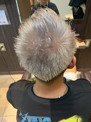 ショート どんな髪の悩みも解決 します✨田嶋俊一✨のヘアスタイル