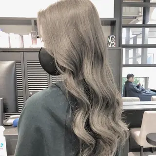 ロング カラー mimiiy梅田 中崎町ハイトーンのヘアスタイル