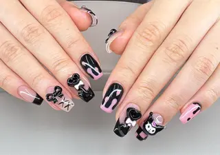 ネイル AngelChris ビューティーサロンのネイルデザイン