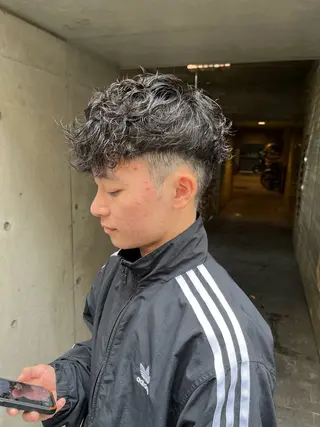 ショート パーマ メンズ メンズ特化美容師 熊田 鼓汰郎のヘアスタイル