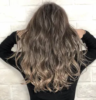 ロング カラー ANGELICA JR奈良店のヘアスタイル